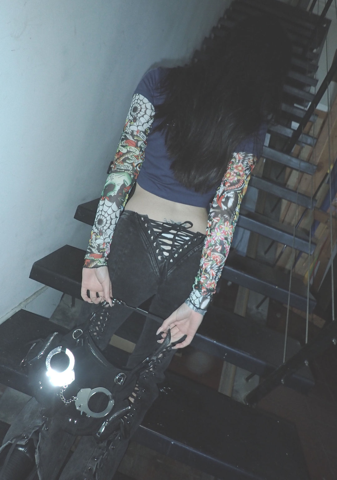 Womens Handbag With Hand Cuffs Darker Wavs - Black - Image 7