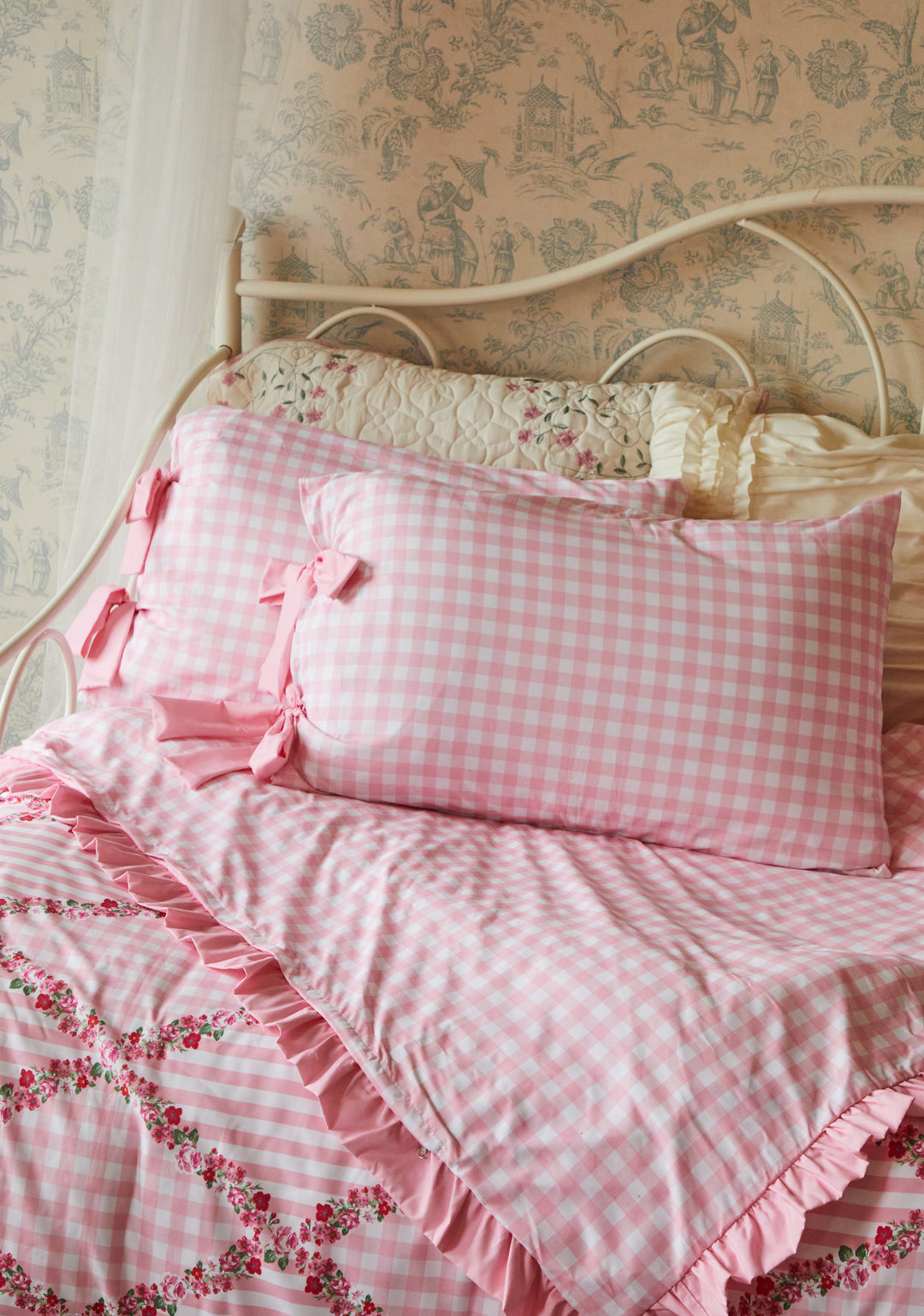 Dolls Home Gingham Floral Print Duvet Set With Pillowcases - Pink - Image 3