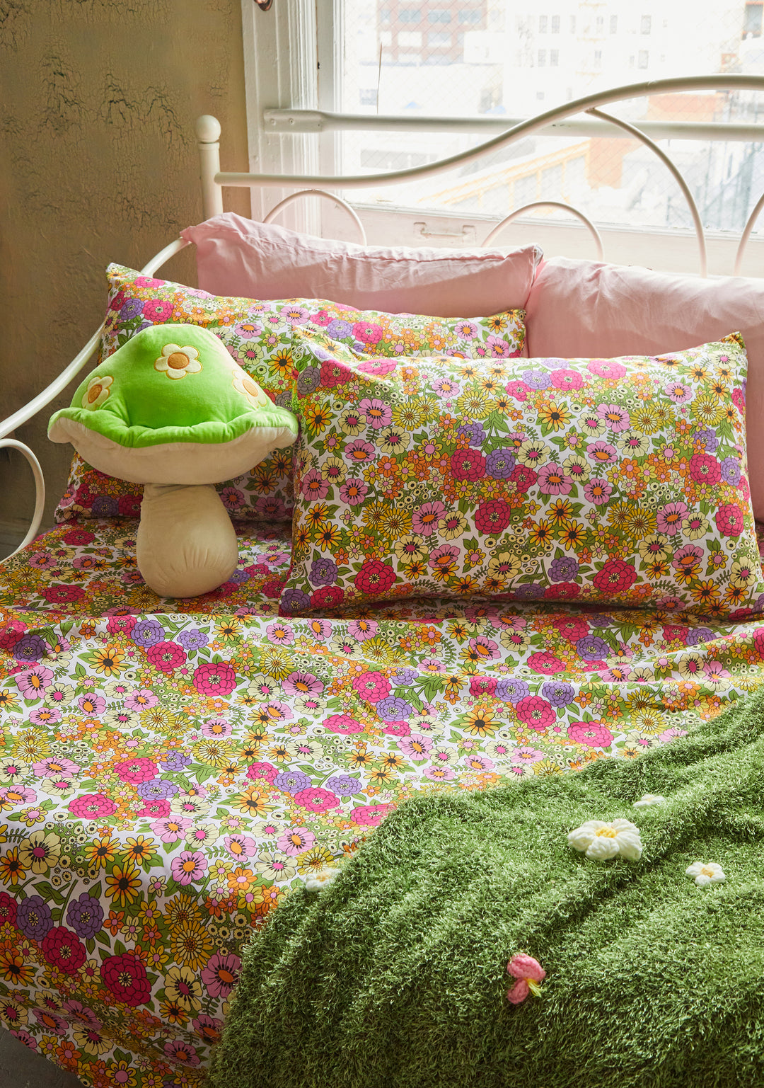 Floral Hippie Boho Spring Sheet Set With Pillows Dolls Home - Multi - Image 3